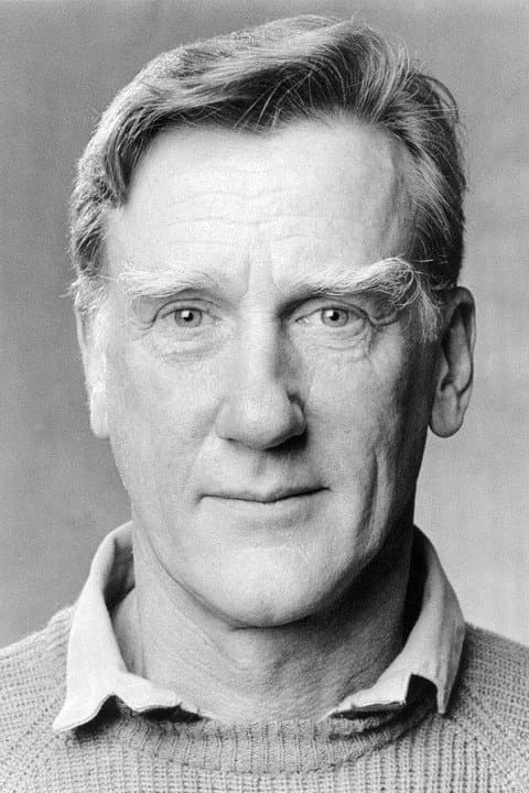 Donald Moffat profile