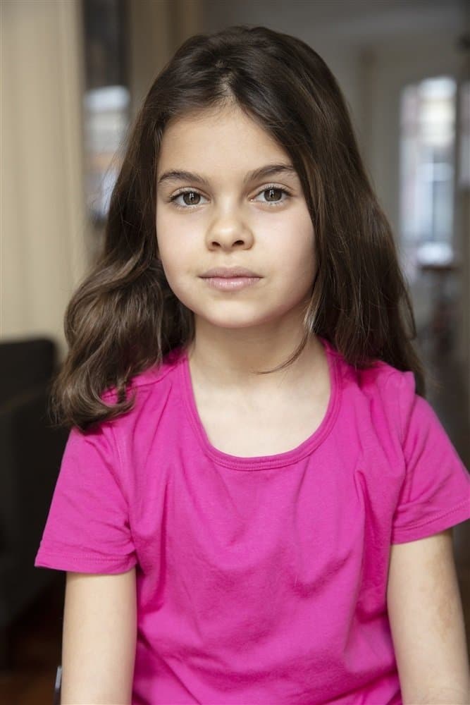 Lila Fernandez profile