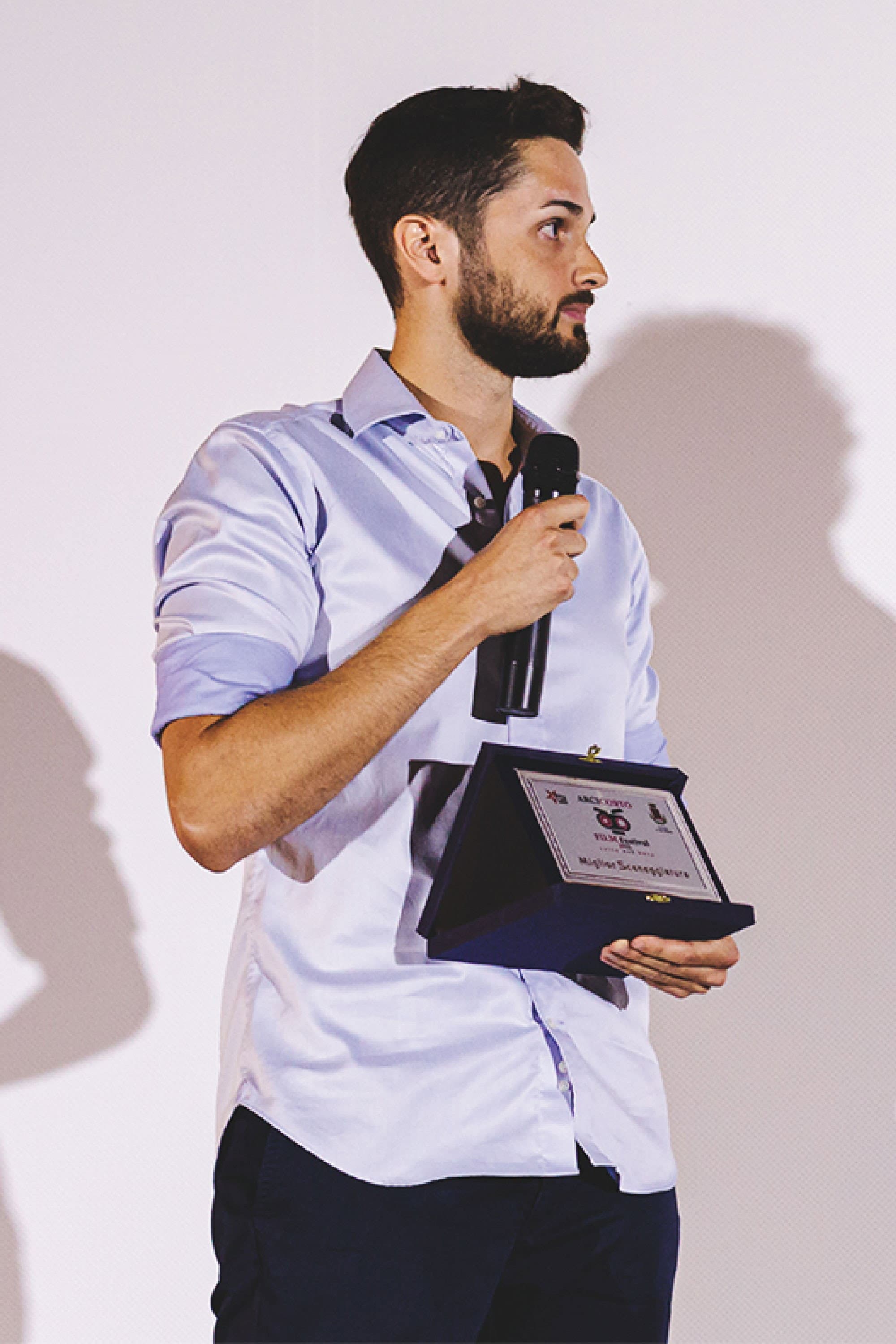 Julien Giovani Stainier profile