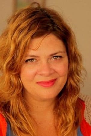 Renata Pinheiro profile