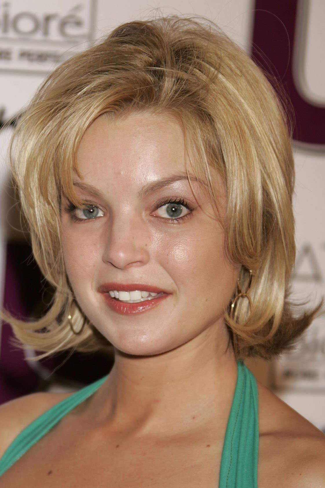 Clare Kramer profile