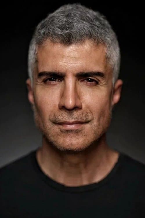 Özcan Deniz profile