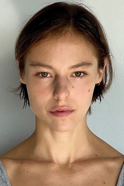 Marion Barbeau profile