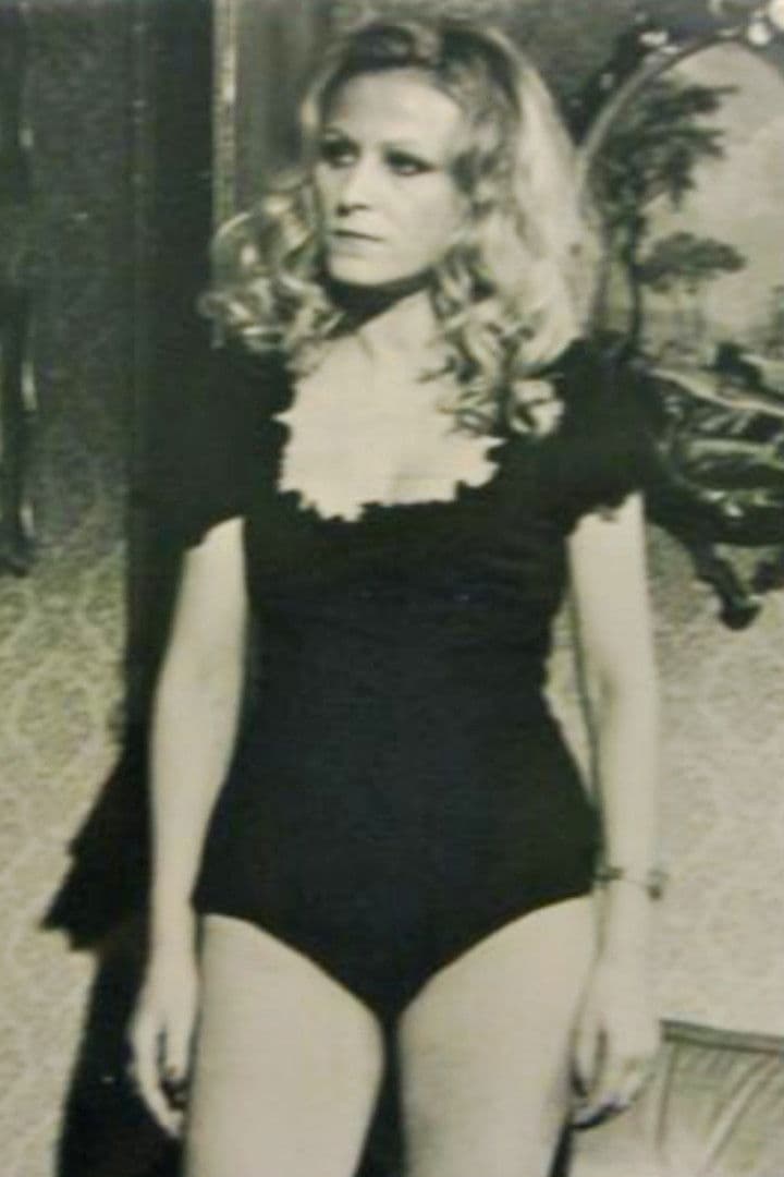 Sandra Mantegna profile