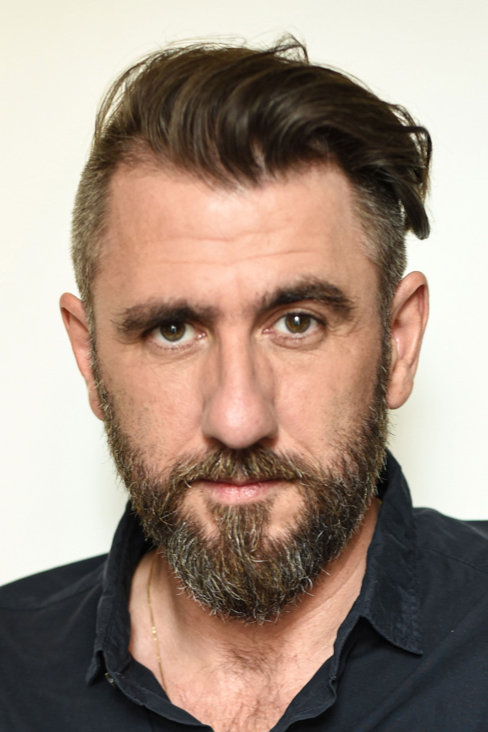 Alexander Tschernek profile