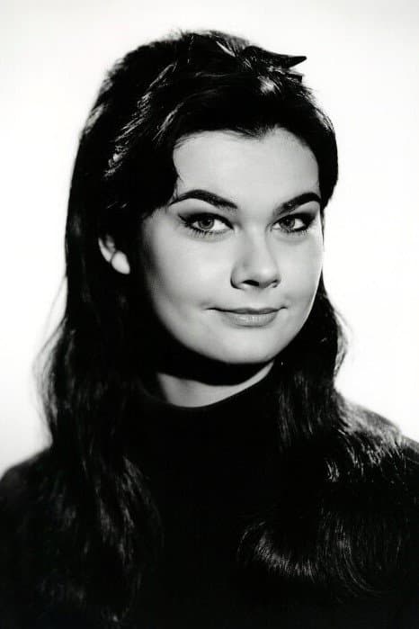 Imogen Hassall profile