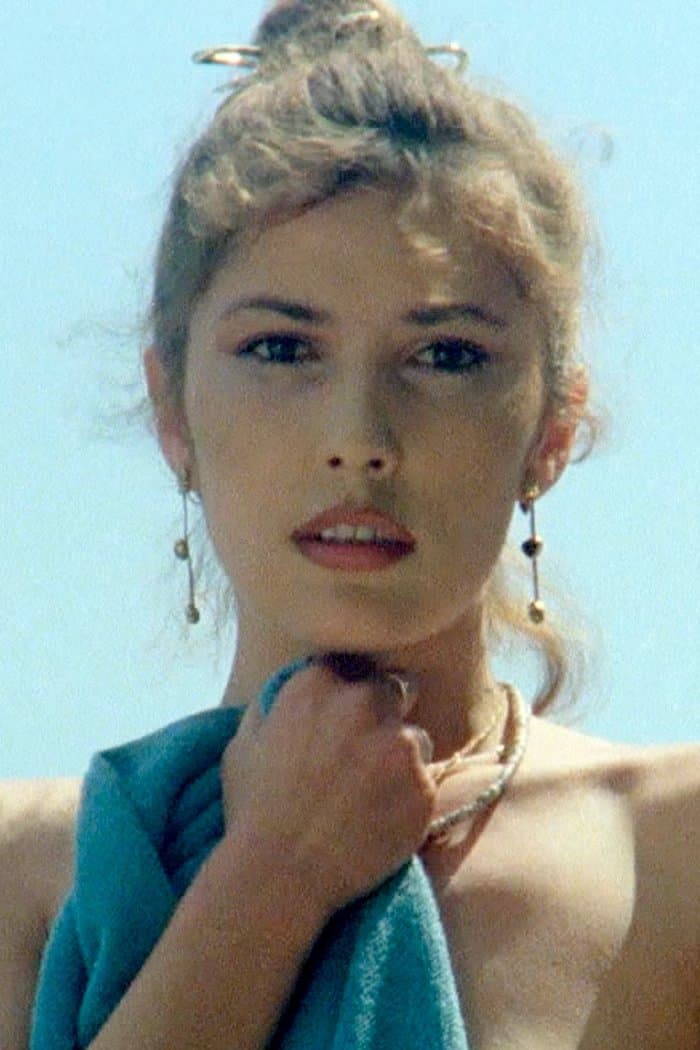 Antiniska Nemour profile