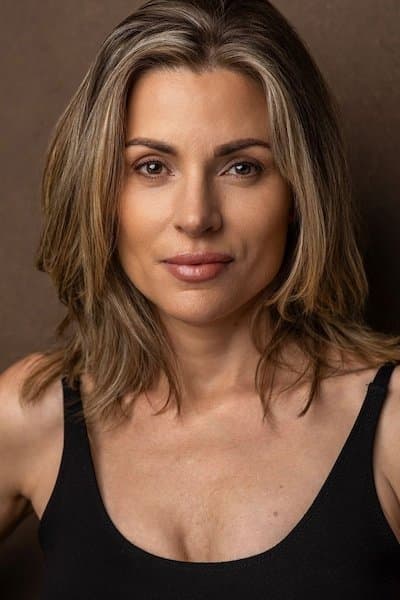 Julia Denton profile