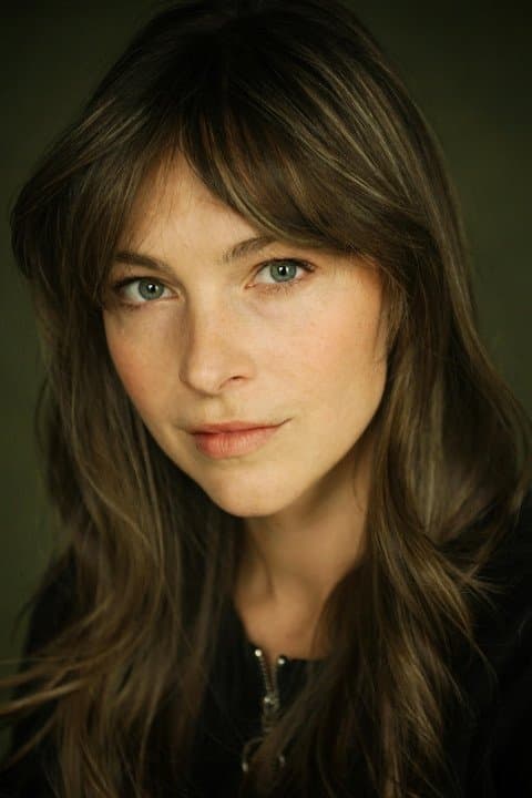 Courtney Hope Turner profile