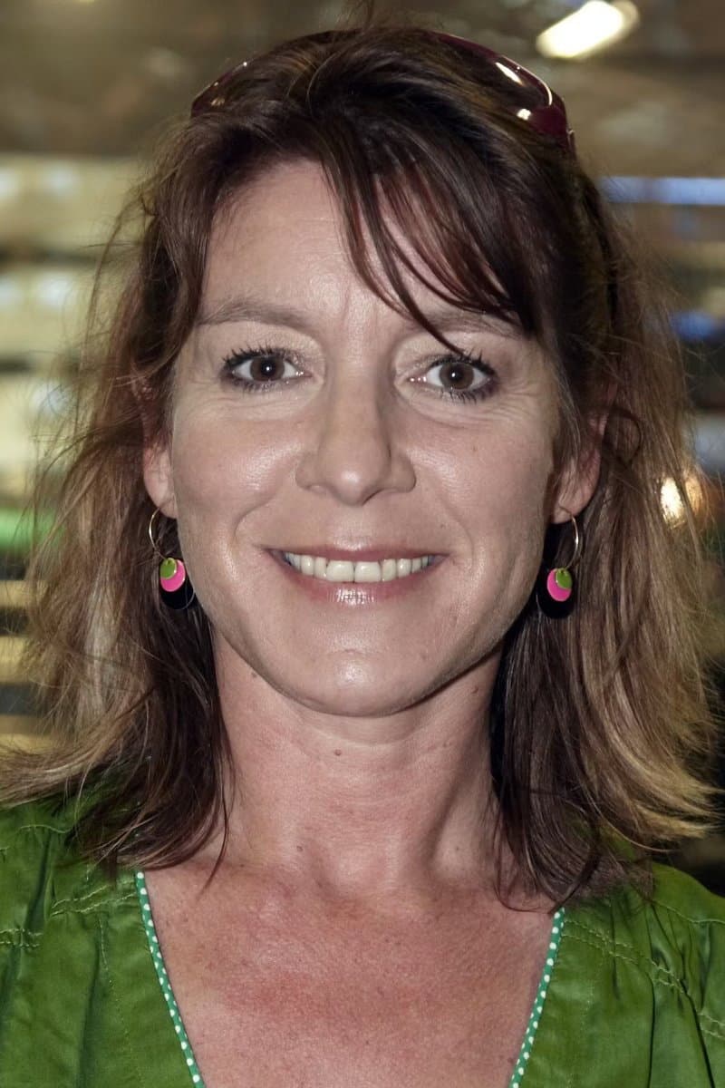 Isabella Miehe-Renard profile