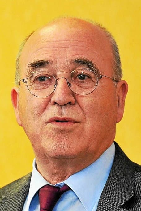 Bernard Poignant profile