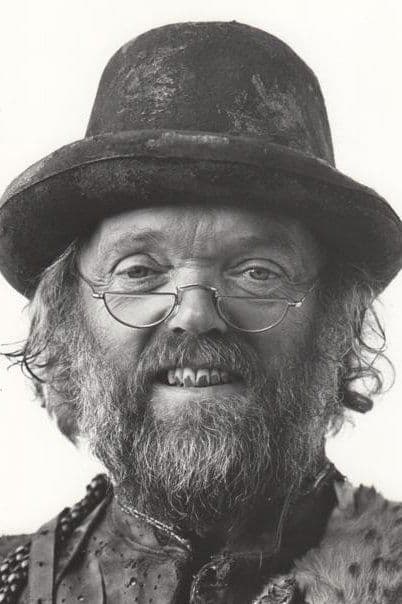 Malcolm Dixon profile