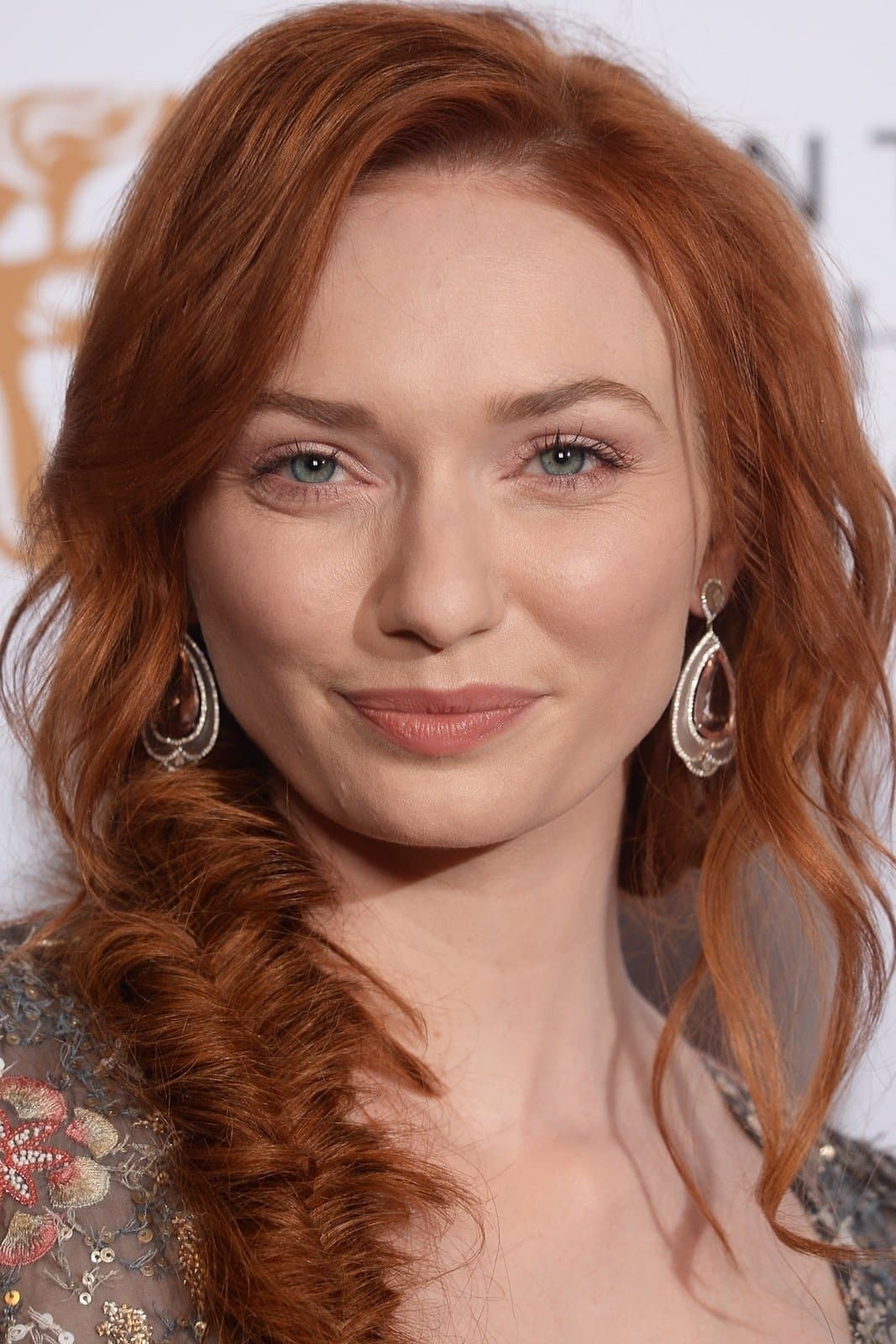 Eleanor Tomlinson profile