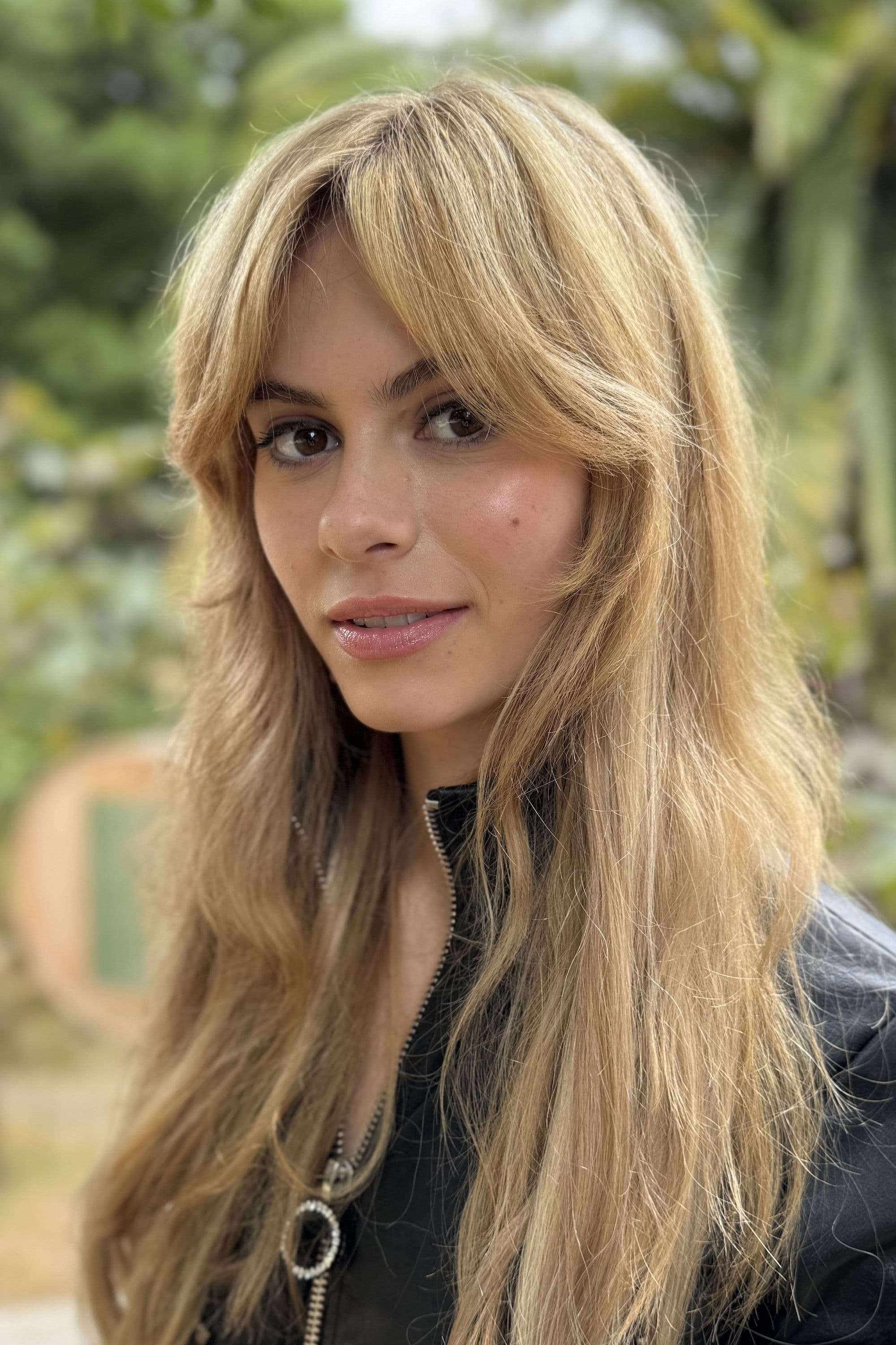 Lou Lou Safran profile