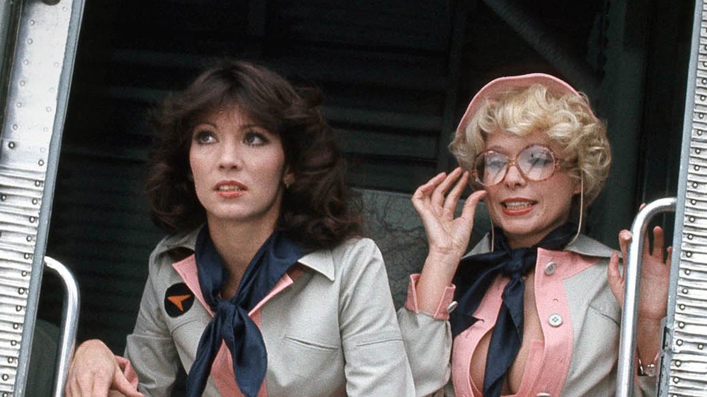 Zwei himmlische Töchter backdrop