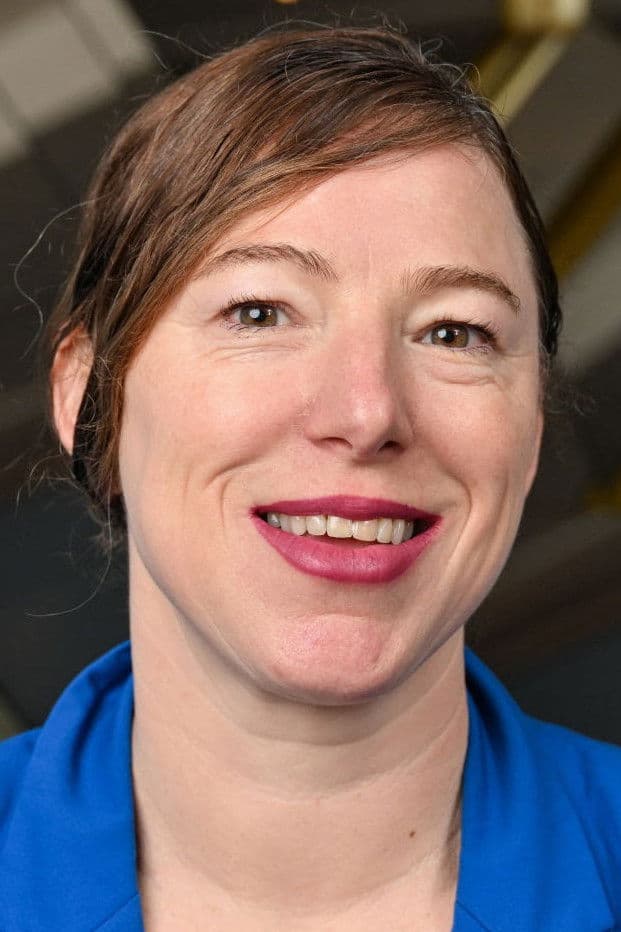 Lizzie Gillett profile