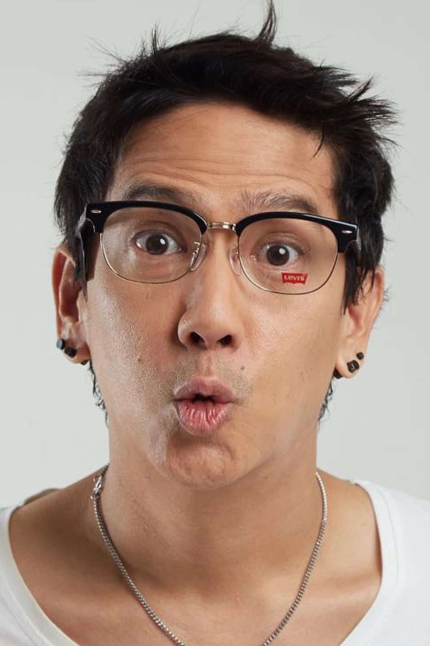 Paopon Thephasdin profile