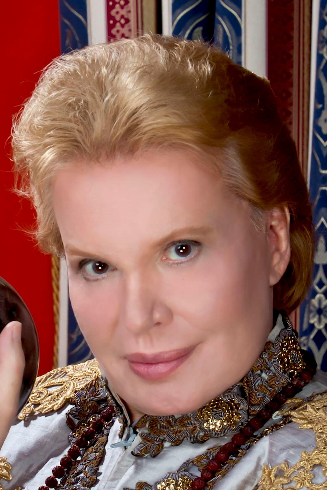 Walter Mercado profile