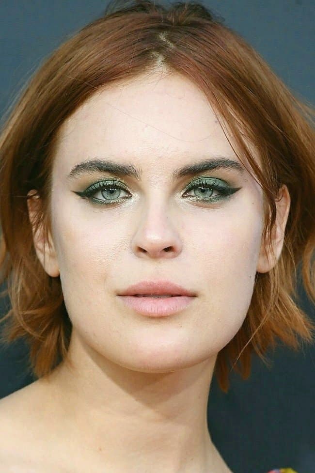 Tallulah Willis profile