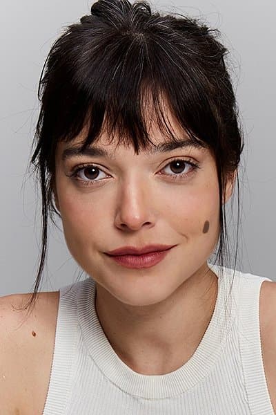 Bella Camero profile