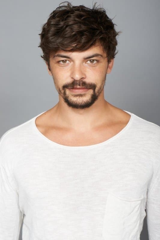 Charlie MacGechan profile