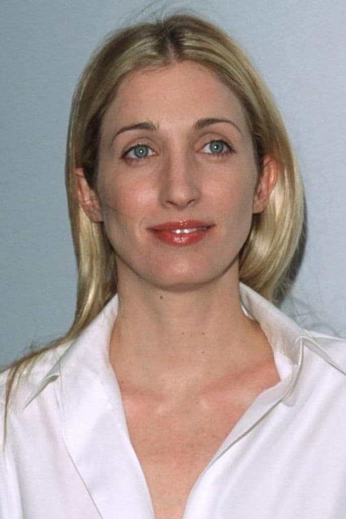 Carolyn Bessette-Kennedy profile