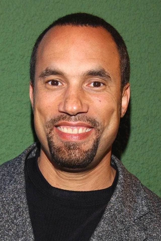 Roger Guenveur Smith profile