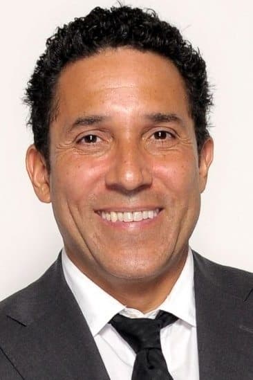 Oscar Nuñez profile