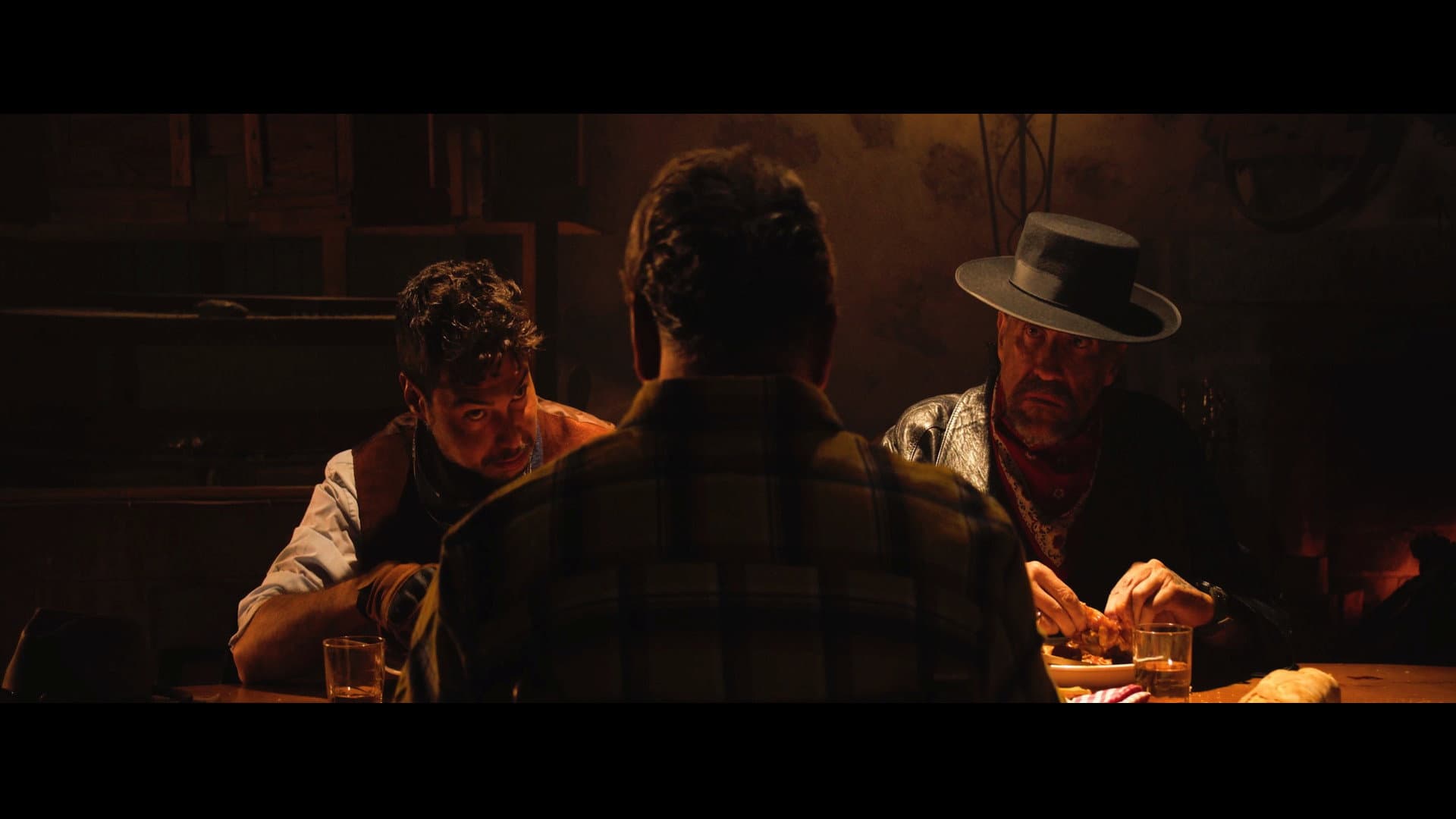 Todo por el oro backdrop