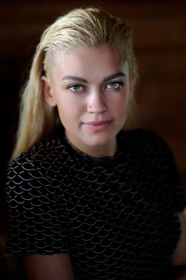 Julia Maxwell profile