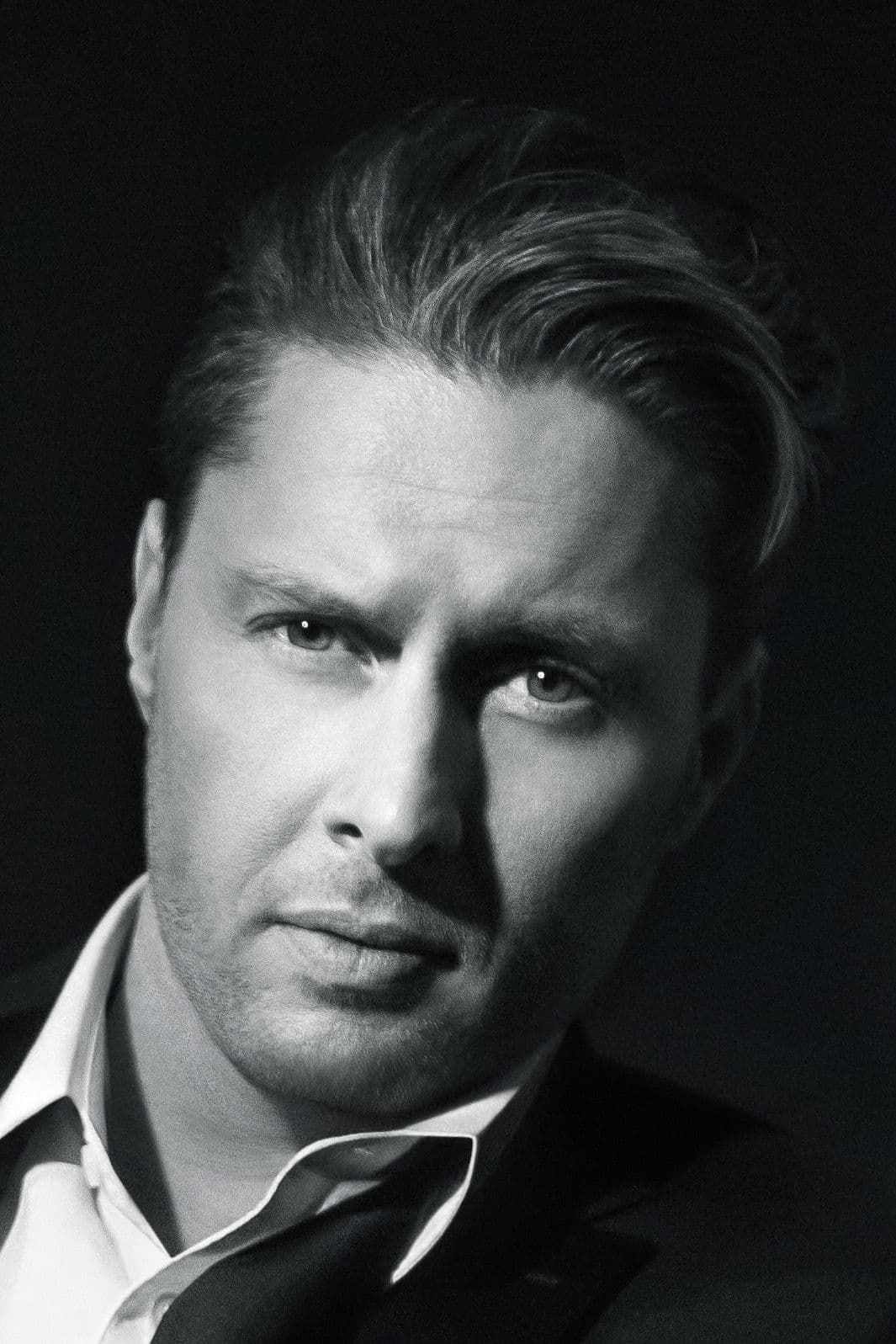 Donavon Warren profile