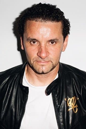 Lee Quiñones profile