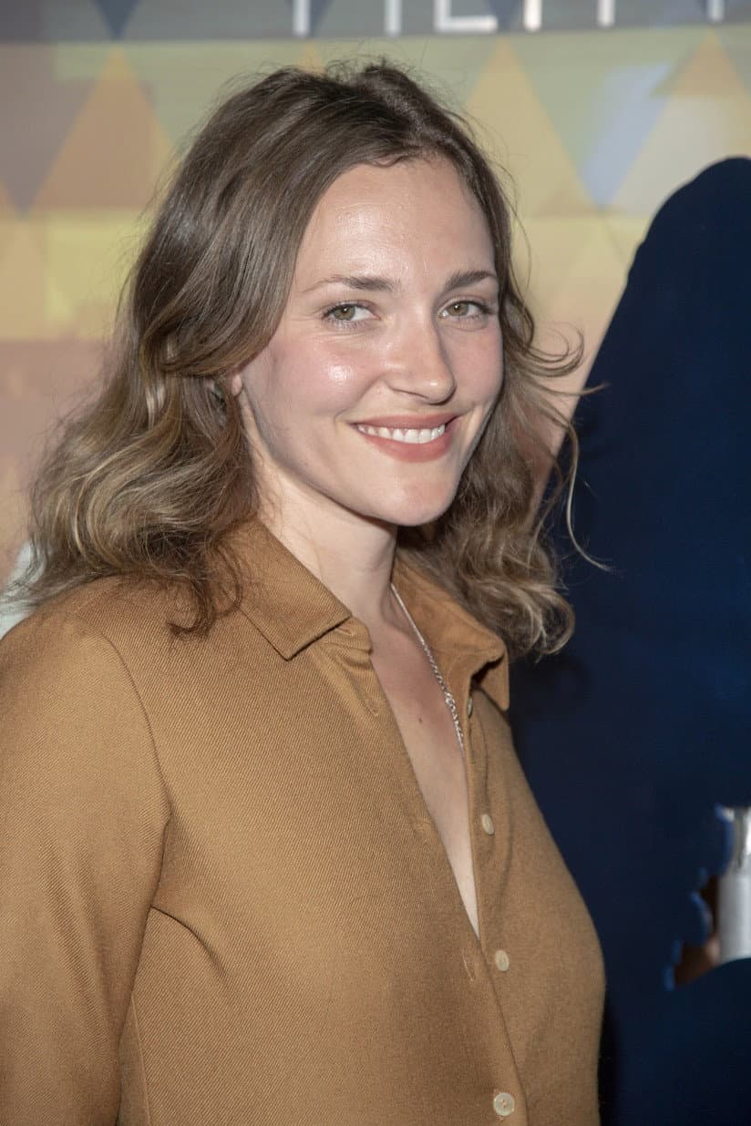 Eve Van Dyke profile