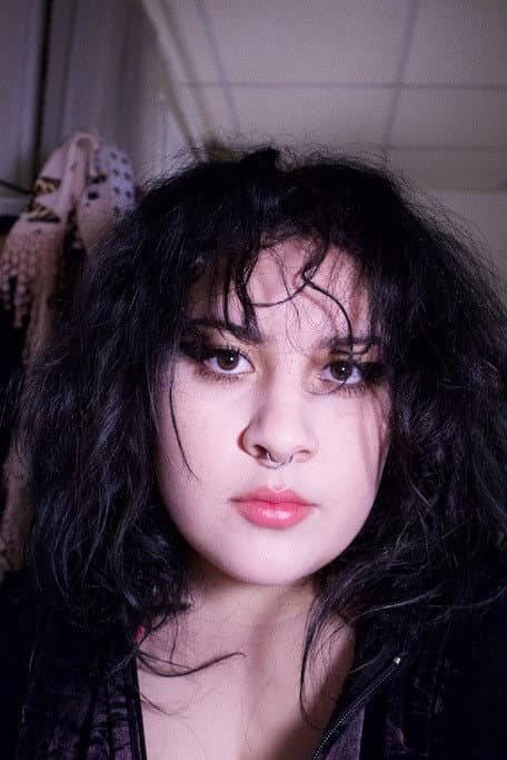 Isa Gonzalez profile