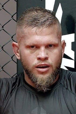 Marcin Tybura profile