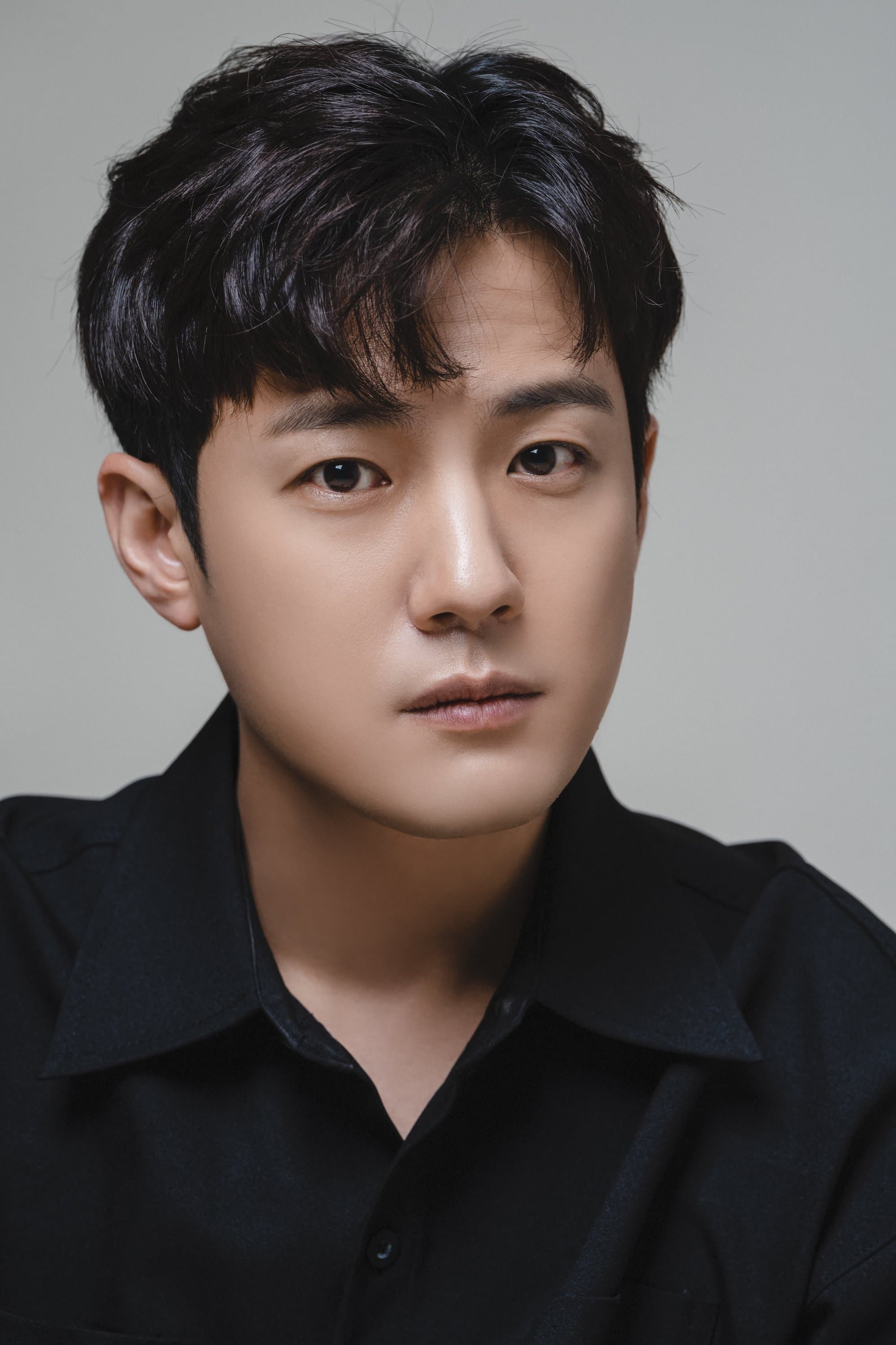 Seo Jun-young profile