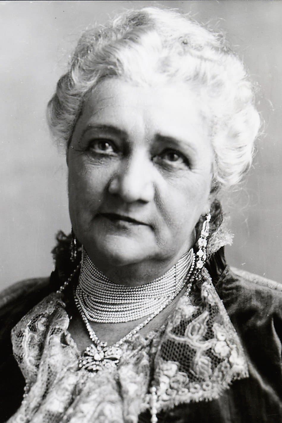 Hedwig Bleibtreu profile