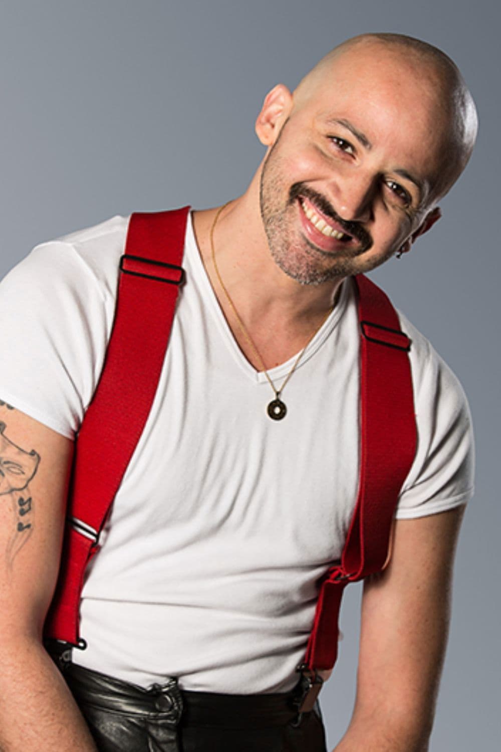 Noel Bajandas profile