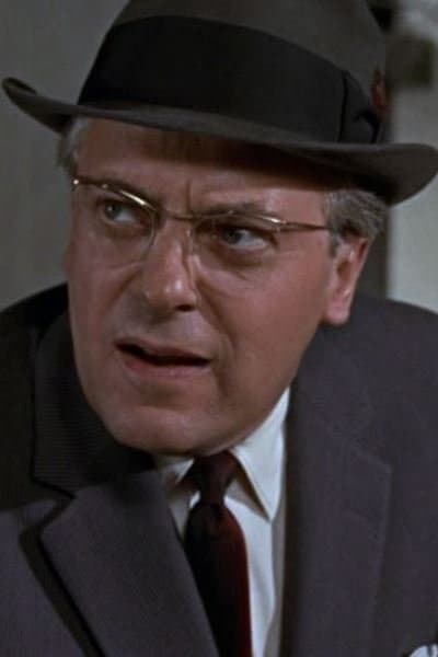 Robert MacLeod profile