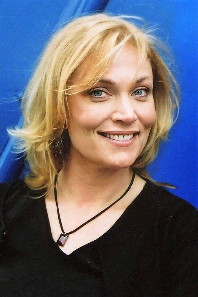 Daphne Ashbrook profile