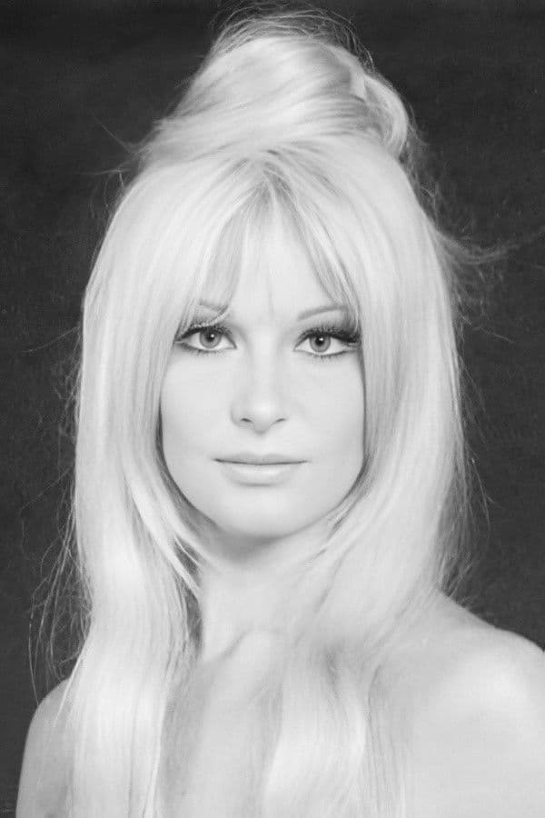 Hélène Chanel profile