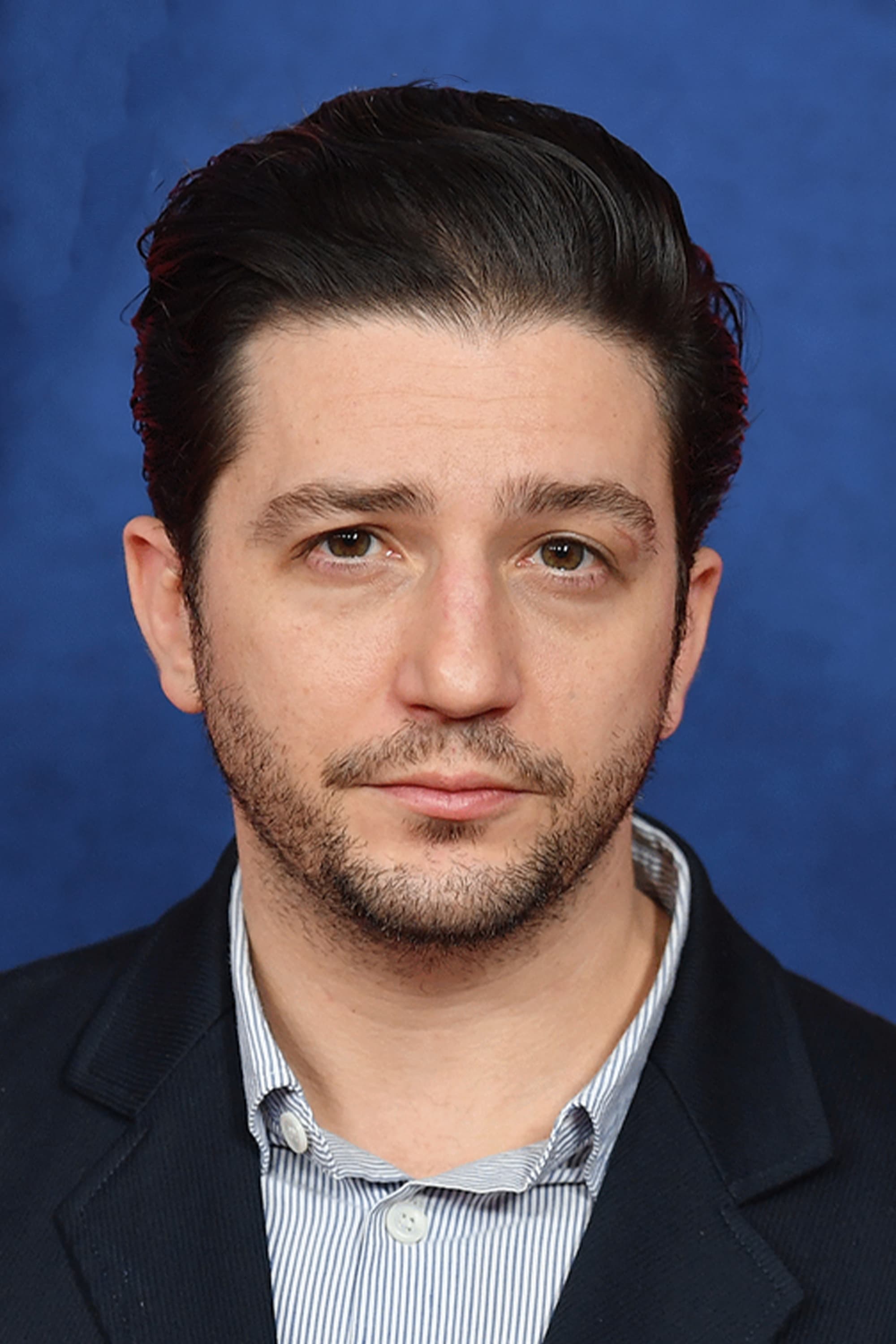 John Magaro profile