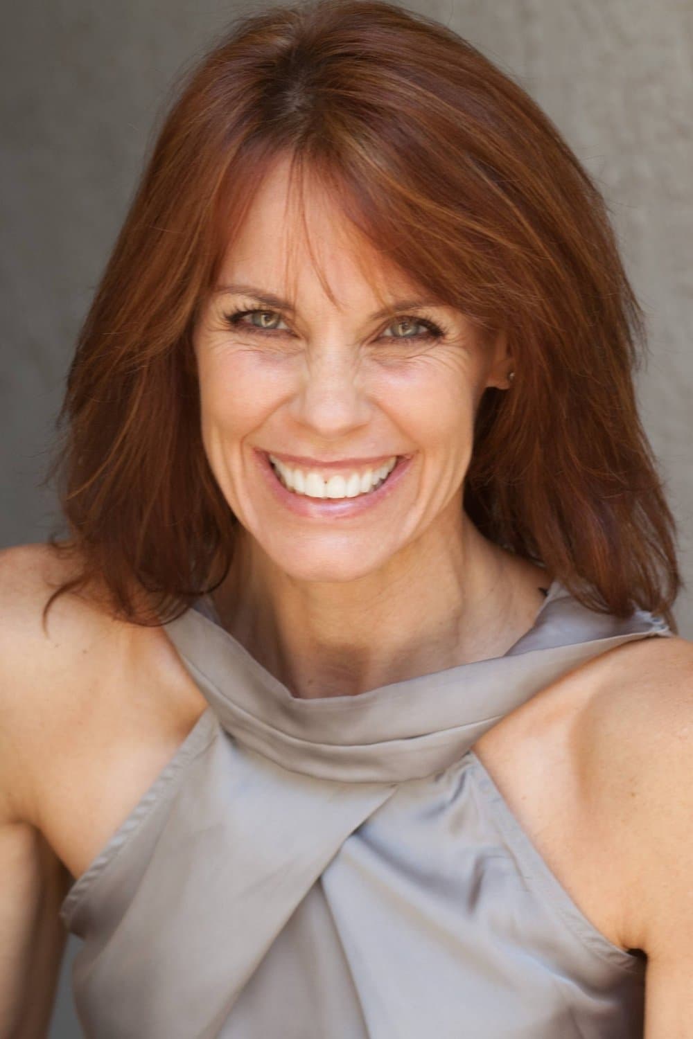 Alexandra Paul profile
