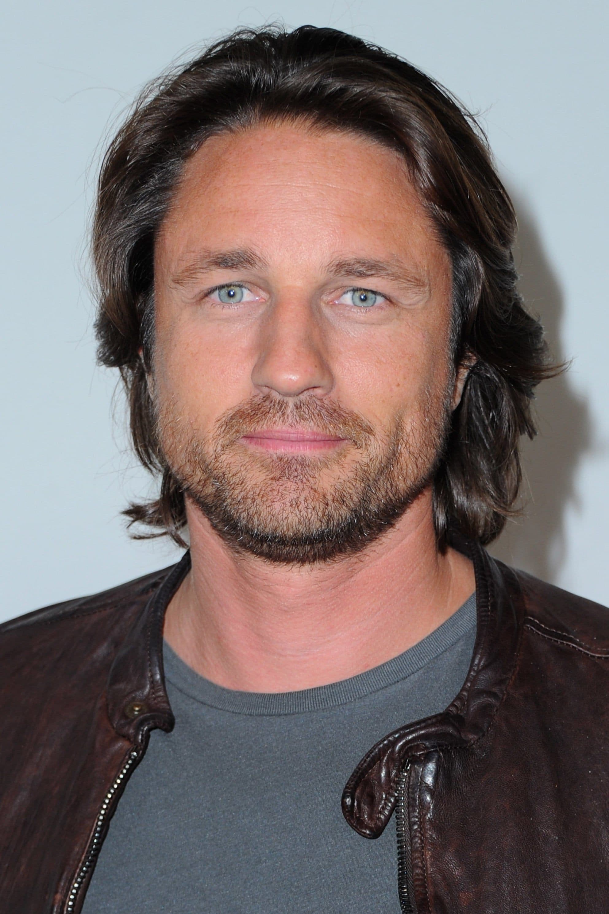 Martin Henderson profile