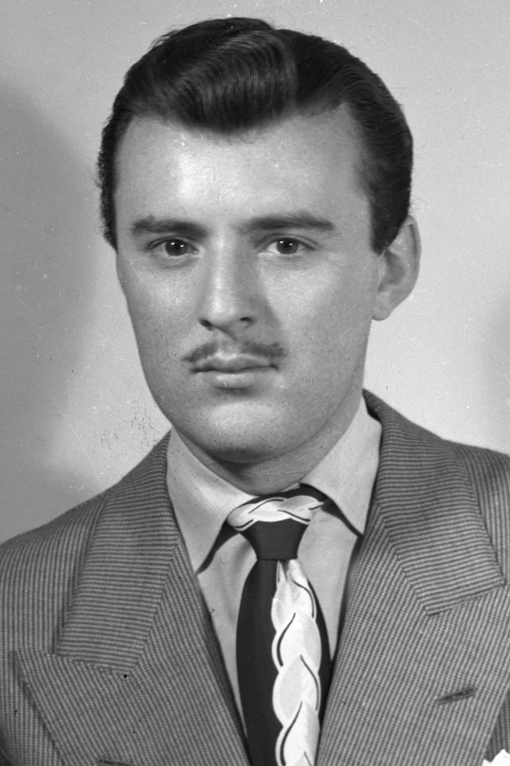 Manolo Fábregas profile