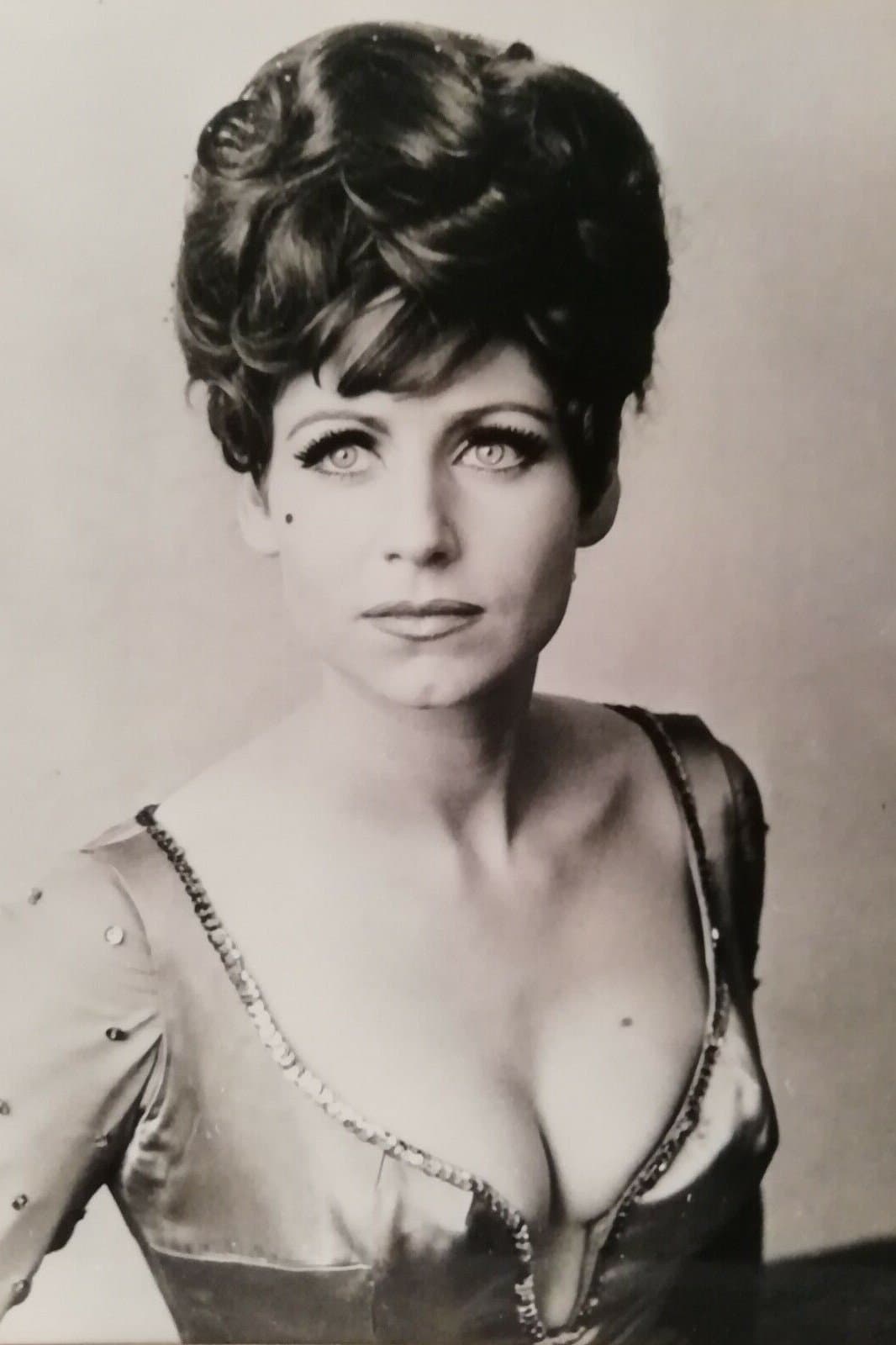 Karin Hübner profile