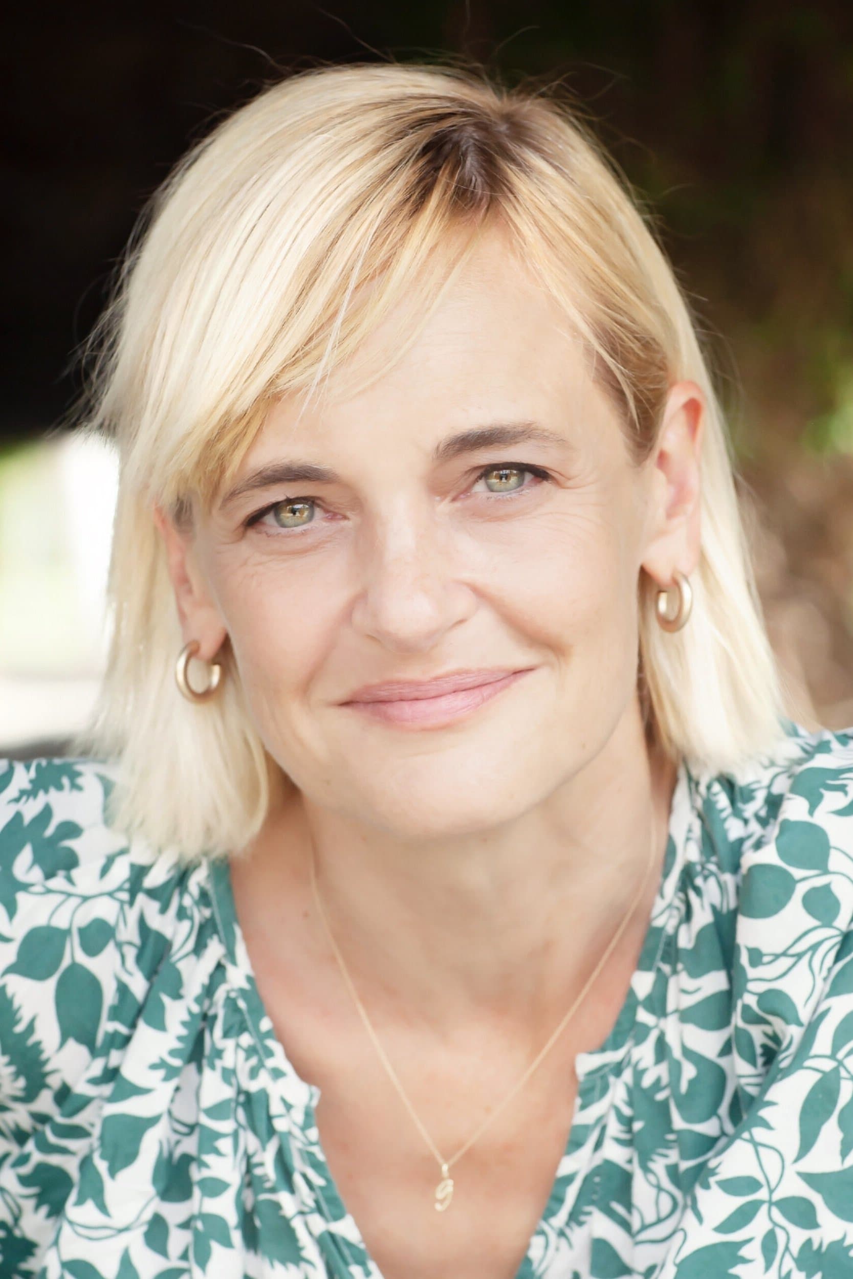 Jacqueline Heinze profile