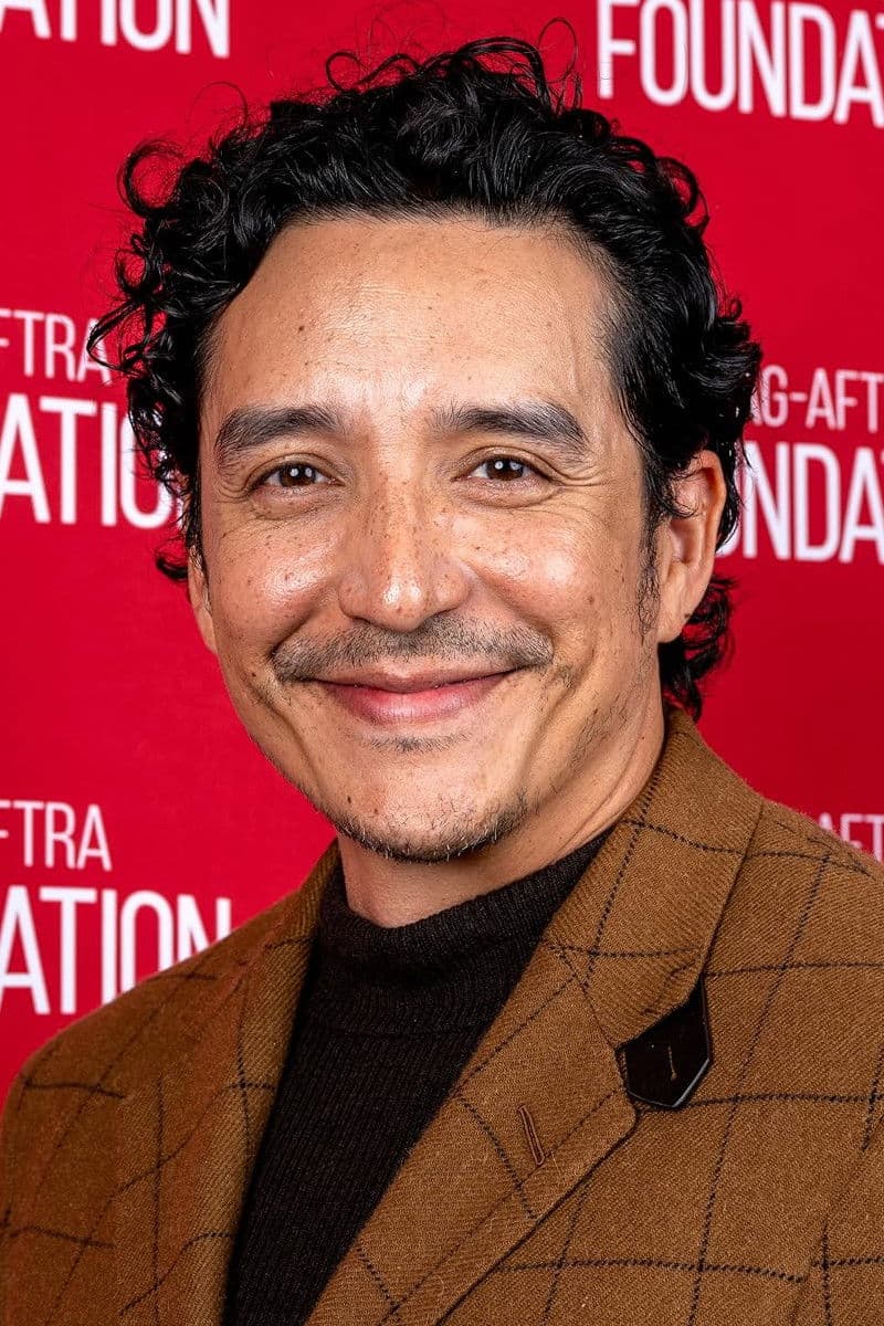 Gabriel Luna profile