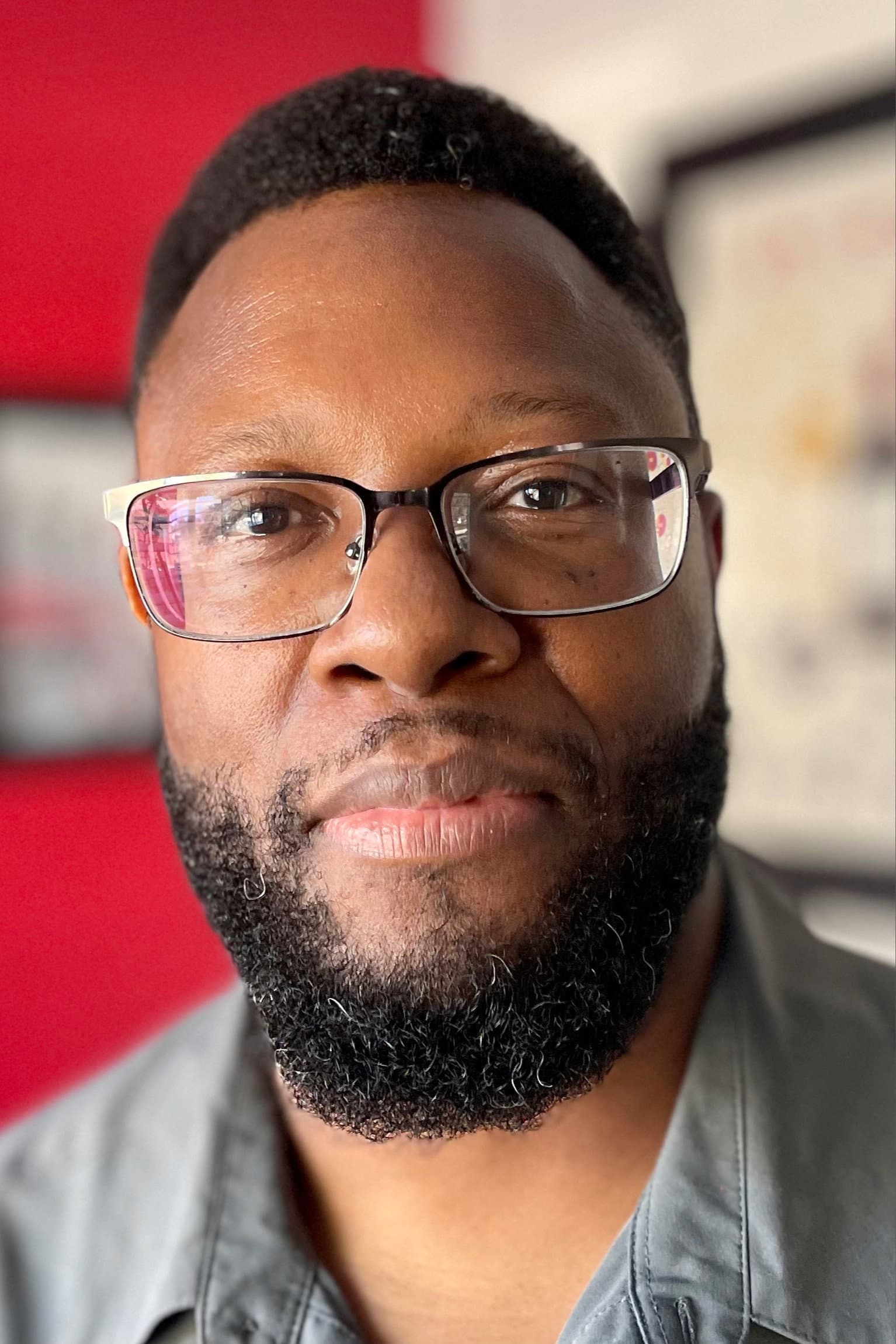 Andrew Roberts profile