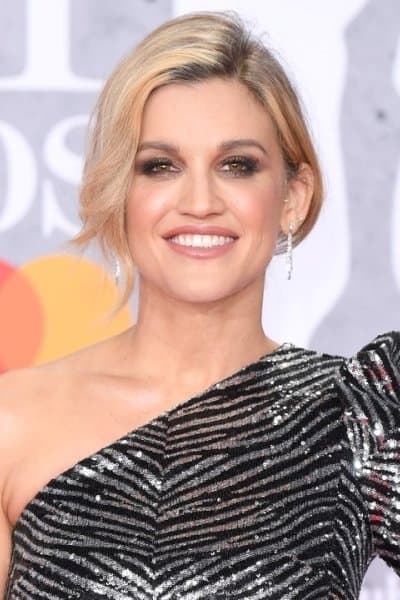Ashley Roberts profile
